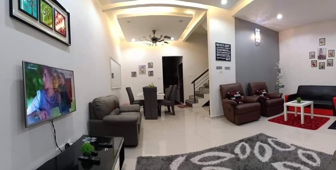 Amanda Homestay Dungun 1 Bagian luar foto